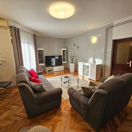 Apartment Tigo - 2 Bedrooms, 2 Bathrooms, Terrace And Big Garden Фажана Экстерьер фото